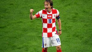 Croácia vence Escócia e avança às oitavas da Eurocopa
