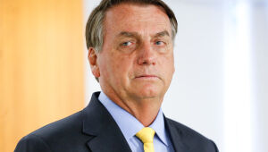 Bolsonaro multiplica palcos para radicalismo e busca popularidade