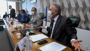 Em gesto de boicote, senadores abandonam depoimento de defensores de tratamento ineficaz