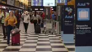 Portaria restringe entrada de estrangeiros no país