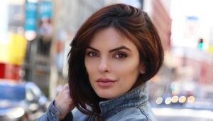Atriz brasileira faz participação em revival de 'iCarly'