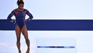 Simone Biles vira dúvida para o restante dos Jogos de Tóquio por 'problema médico'