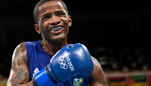 Wanderson de Oliveira estreia com vitória no boxe até 63kg