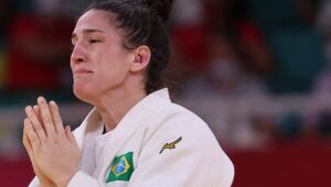 Mayra Aguiar leva o bronze no judô e faz história ao conquistar 3ª medalha em Olimpíadas