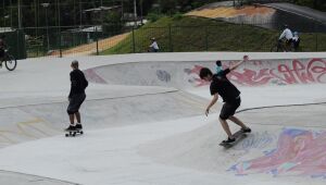 Das ruas para o pódio: entenda os benefícios e saiba como começar a praticar skate