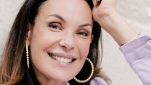 Carolina Ferraz diz viver amadurecimento na TV e veta novelas para sempre