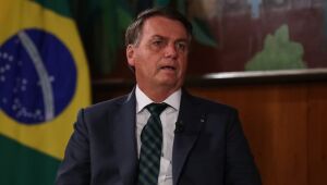 Bolsonaro ignora apelo do centrão, volta a ameaçar eleições e diz que 'não aceitará farsa'