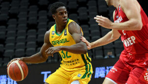 Brasil disputa vaga na final do Pré-Olímpico de Basquete neste sábado