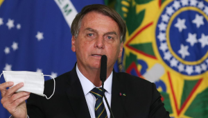 Presidente regulamenta MP que reorganiza cargos e funções no Executivo