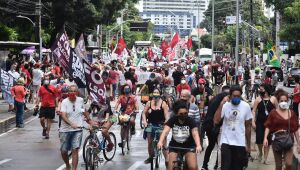 Protesto contra o governo coloca fundo eleitoral de R$ 5,7 bi na pauta