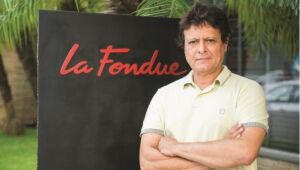 Morre Roberto Mergulhão, proprietário do restaurante La Fondue, vítima de Covid-19