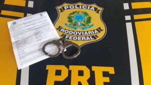 Mulher procurada pela Justiça de Goiás por estelionato é detida em Petrolina