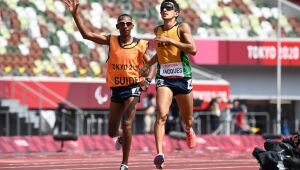 Brasil conquista 100ª medalha de ouro em Paralimpíadas com recorde mundial