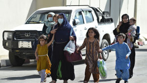 Brasil concede visto humanitário a afegãos que fogem do Talibã