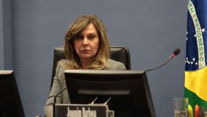 PGR critica Moraes por determinar novas diligências em investigação contra Bolsonaro