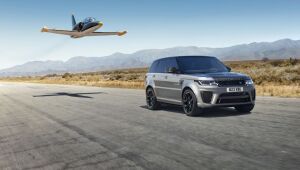 Land Rover lança edição limitada do Range Rover Sport SVR Carbon