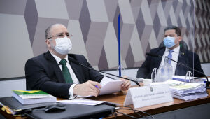 Aras recebe relatório, elogia CPI e fala em avanço de investigações com 'agilidade necessária'
