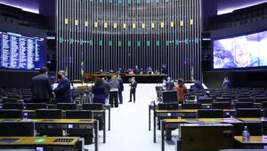 Câmara aprova mudança na estrutura de cargos do MPU