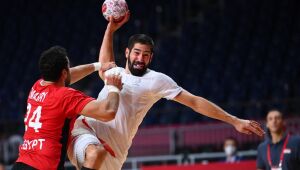 França e Dinamarca vencem e vão reeditar final de 2016 no handebol masculino