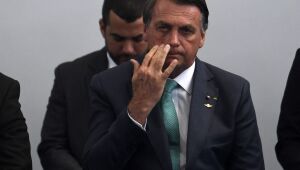 Governo Bolsonaro reduz em 85% verba para compra de vacinas contra Covid em 2022