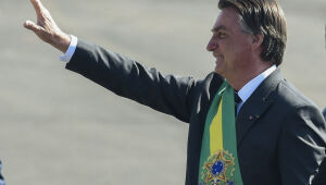 Metade dos brasileiros diz acreditar que Bolsonaro pode dar golpe