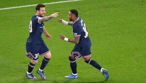 Messi marca pela primeira vez pelo PSG em vitória sobre o City na Champions