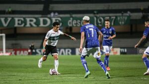 Coritiba arranca empate com Confiança na Série B