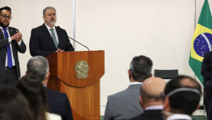 Procurador-geral defende autocontenção institucional no MP