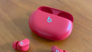 Review: Beats Studio Buds é escolha estilosa para o dia a dia