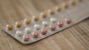 Talibã proíbe contraceptivos e diz que uso do medicamento é "conspiração ocidental"