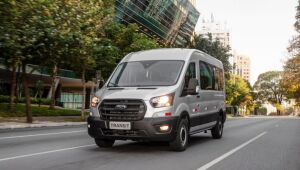 Ford Transit é testada para o lançamento no Brasil