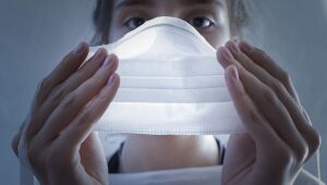 Uso de máscaras deixa de ser obrigatório para o ensino médio a partir desta quinta-feira (18)
