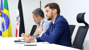Pregando discurso apaziguador, presidente interino e CEO são apresentados no Arruda