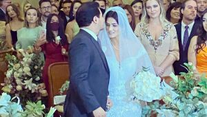 Noiva recusa voto de submissão ao casar e viraliza