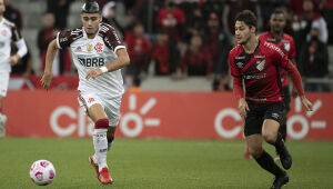 Flamengo tem pênalti nos acréscimos e empata com Athletico-PR na Copa do Brasil