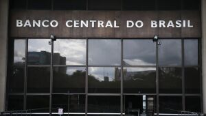 Mercado financeiro aumenta previsão de inflação para este ano