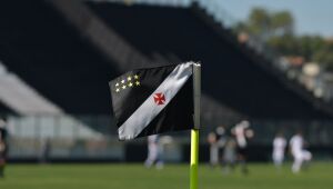 Série B: Vasco enfrenta Coritiba em clima de final de campeonato