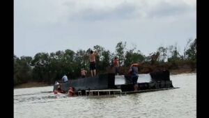 Barco-hotel naufraga no rio Paraguai em meio a temporal no MS; passageiros estão desaparecidos