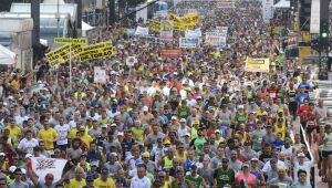 Pelé é homenageado na corrida de São Silvestre