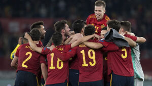 Espanha vence Suécia e se classifica para Copa do Mundo