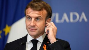 Macron adverte que invadir a Ucrânia terá 'alto custo' para a Rússia