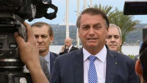 Bolsonaro grava vídeo por Andre Mendonça, que será sabatinado na CCJ