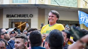 PF reabre investigação sobre atentado a faca em Bolsonaro