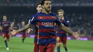 Barça anuncia oficialmente o retorno de Daniel Alves após cinco anos: 'Good Crazy'