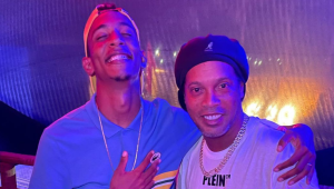 Ney Silva realiza sonho de conhecer Ronaldinho Gaúcho:'Quem ama futebol vai entender meu sentimento'
