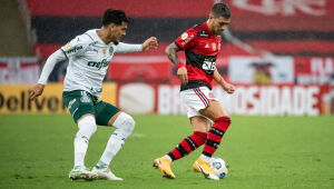 Últimos campeões da Libertadores, Flamengo e Palmeiras fazem final brasileira em Montevidéu