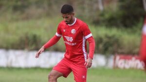 Náutico confirma contusão de Hereda e atleta deve ficar fora dos gramados por até dois meses