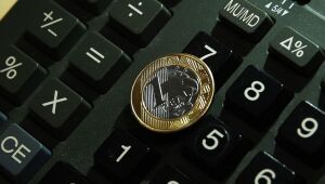 Pesquisa do IBGE mostra enfraquecimento do mercado de trabalho em 2020
