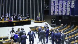 Câmara Federal aprova em segundo turno texto-base da PEC dos Precatórios