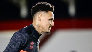 No caso Neílton, não tem como não imaginar em mais um "descuido" do Sport